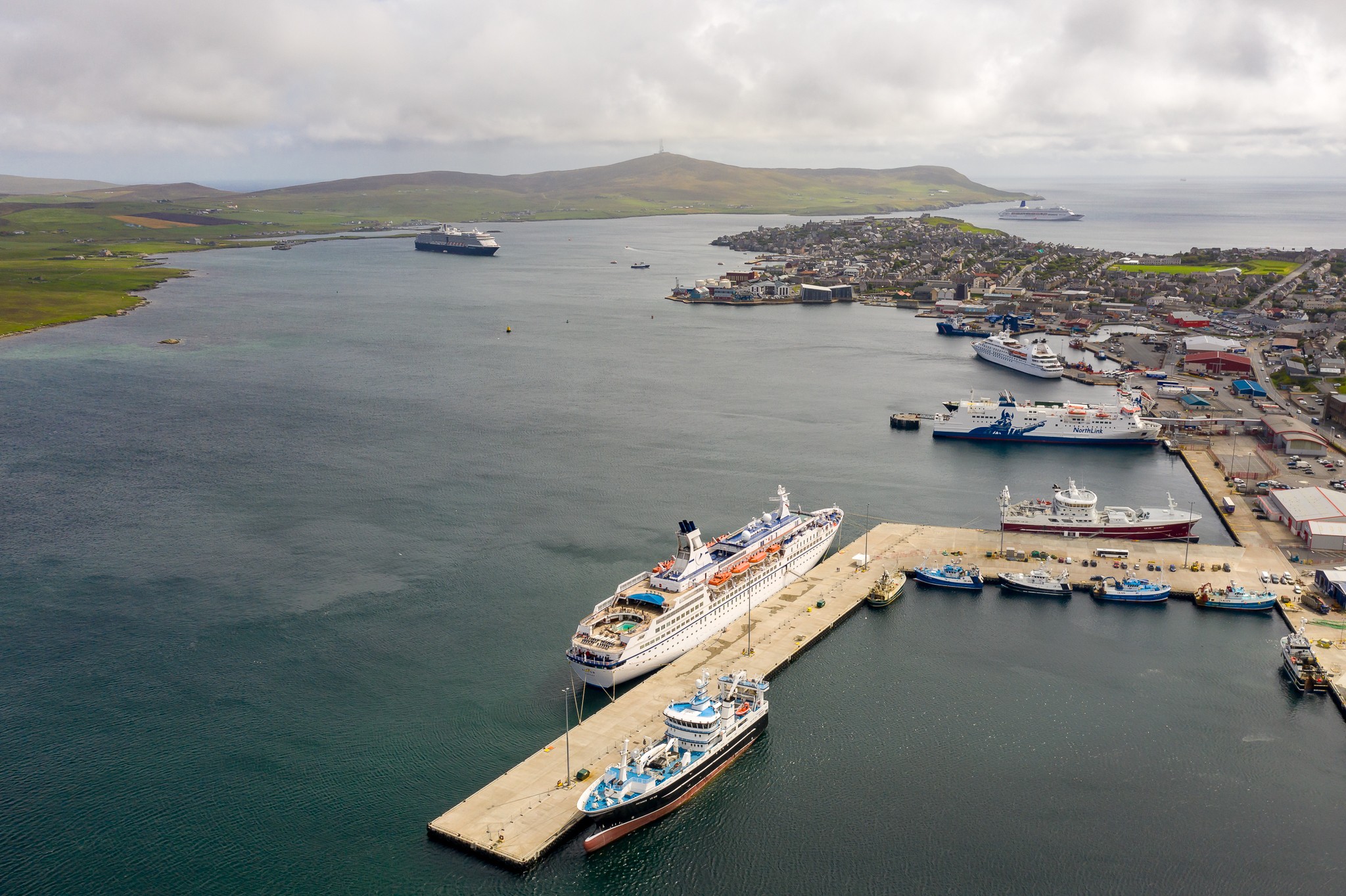 cruise ship visits lerwick