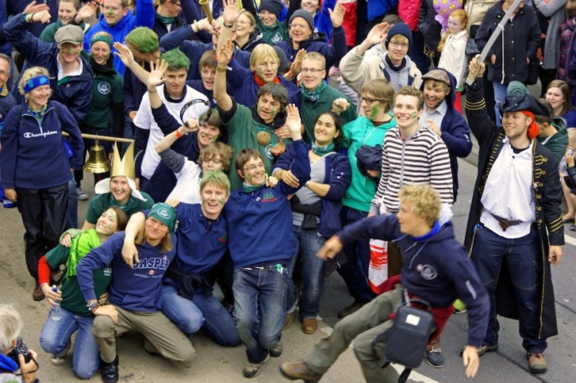 Alexander Von Humbolt Crew