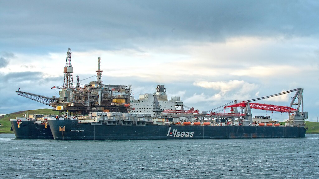 (c) Rory Gillies/Shetland Flyer Aerial Media